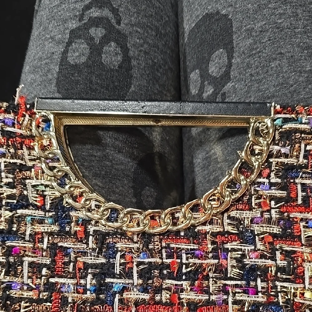 Chic Multicolor Tweed Handbag - Picture 4 of 7